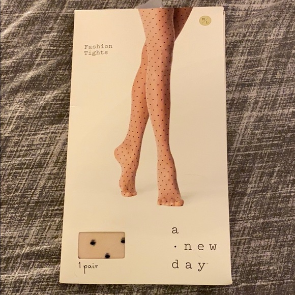 Polka dot fashion tights